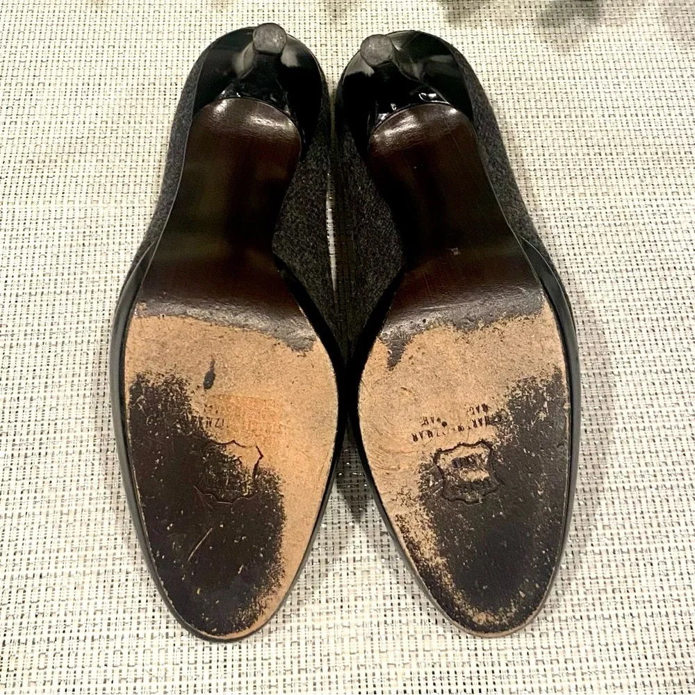 Preowned Stuart Weitzman grey wool heels size 8